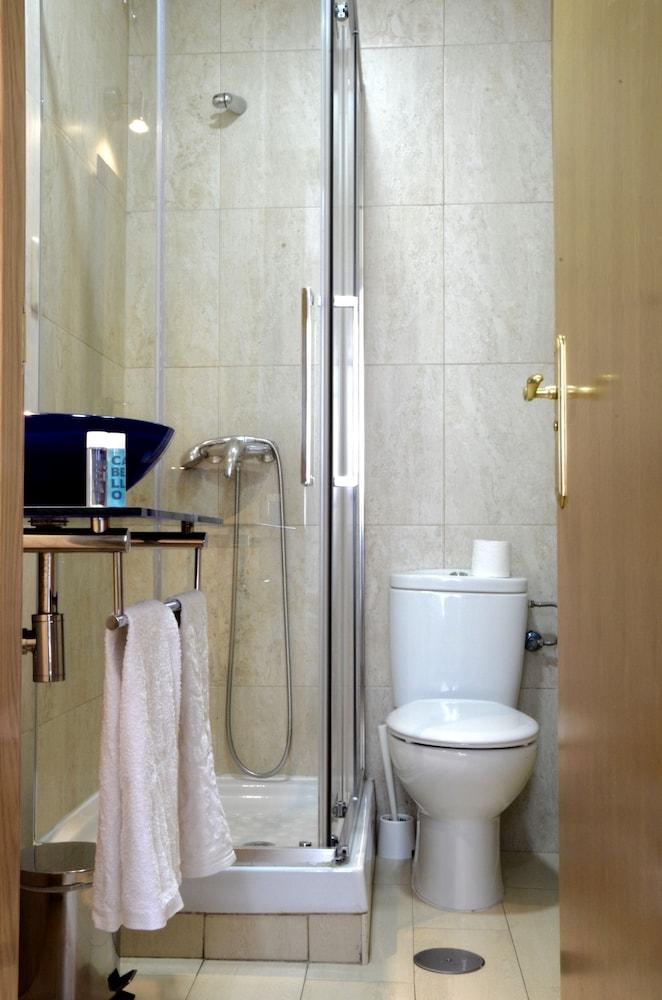 Hostal Nersan2 Мадрид Екстериор снимка