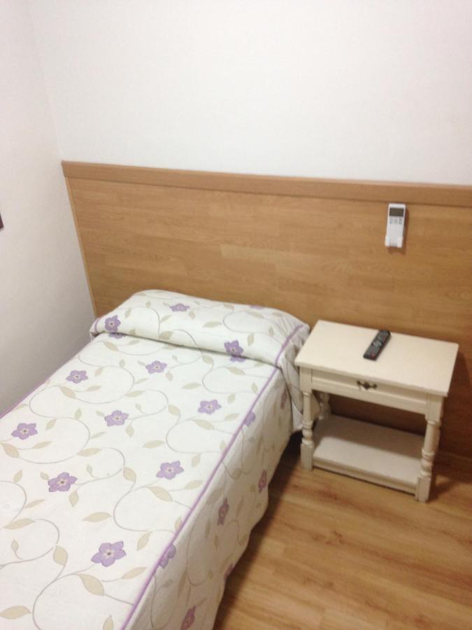 Hostal Nersan2 Мадрид Екстериор снимка